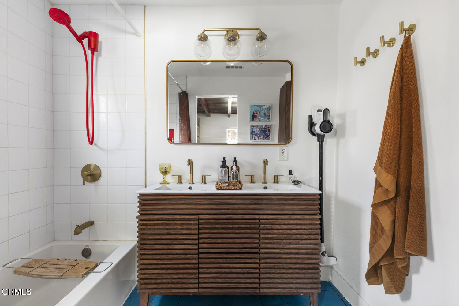 5620 Media Drive Los Angeles, CA 90042 - Photo 19 of 33 Master Bath 2