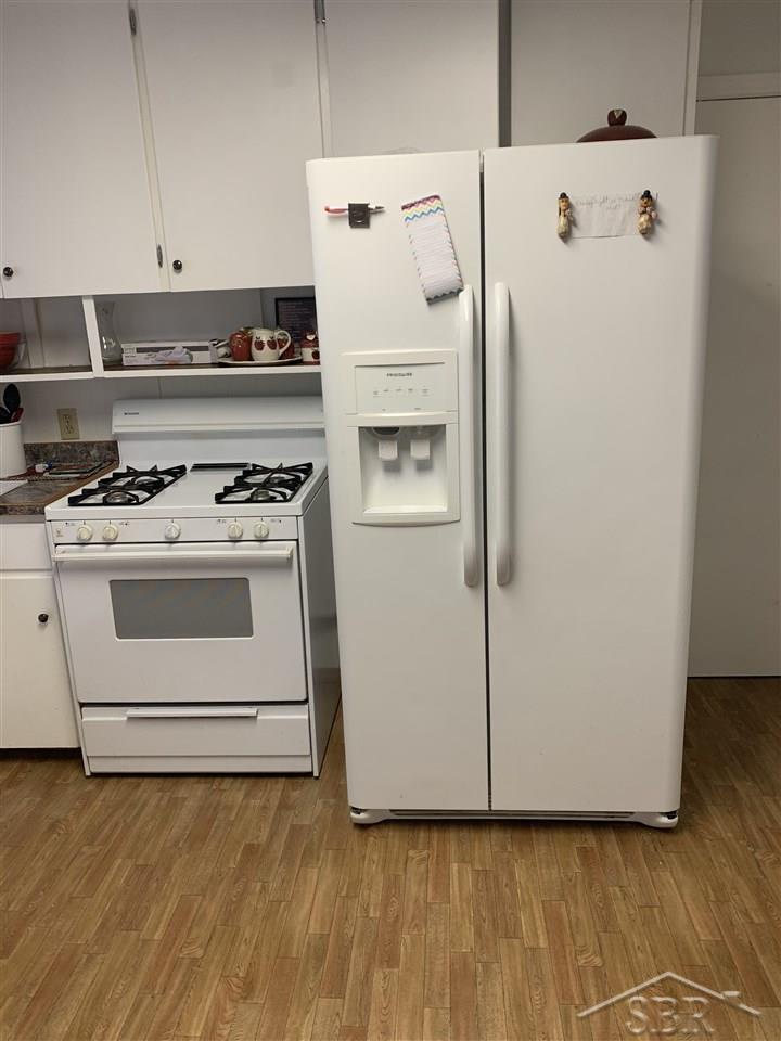 125 North Tuscola Road Bay City, MI 48708 - Photo 8 of 31 50029781-7.JPG
