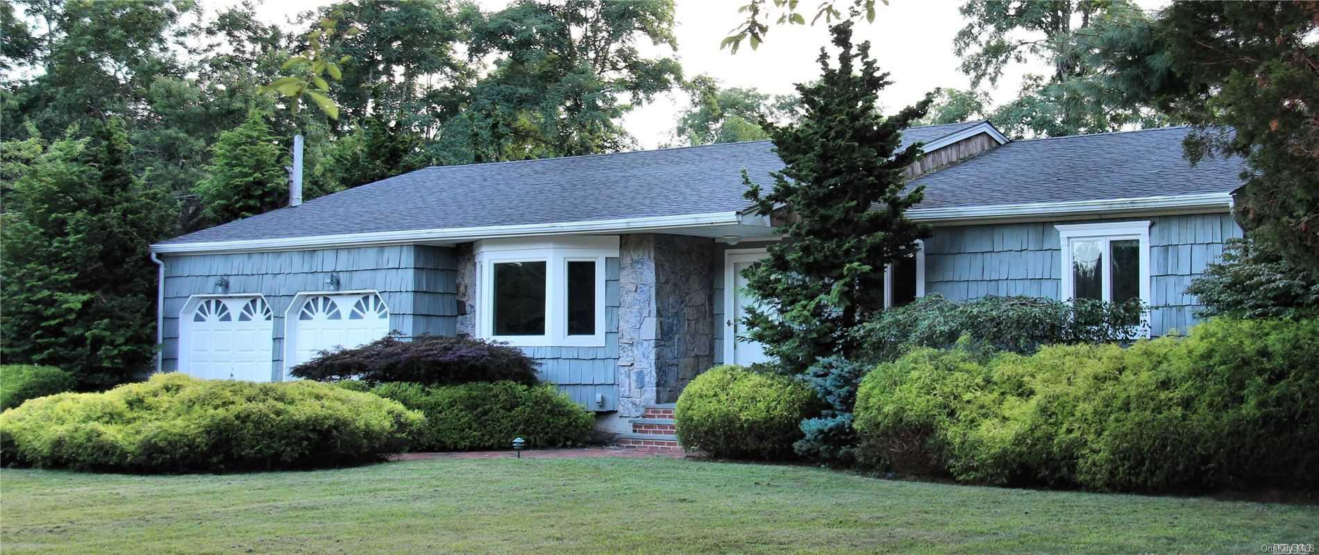 15 Felix Avenue Remsenburg, NY 11960 - Photo 1 of 1 Gallery Image 1