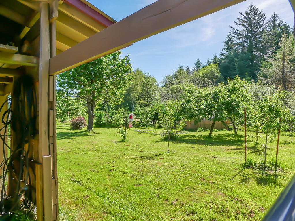 847 Hamer Road Siletz, OR 97380 - Photo 43 of 79 Fruit orchard