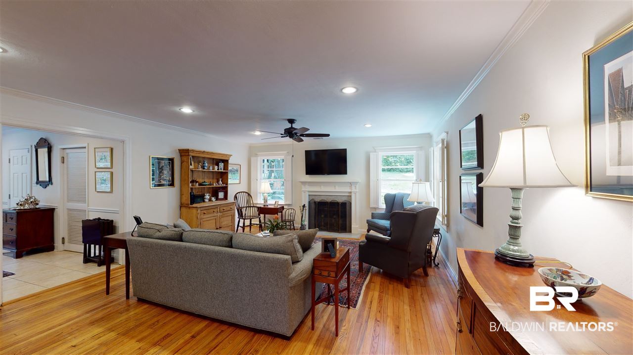 307 Dalewood Drive Mobile, AL 36608 - Photo 4 of 25