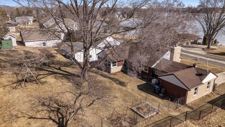 337 Lake Drive Random Lake, WI 53075 - Photo 14 of 31 20260305105944558108000000-o