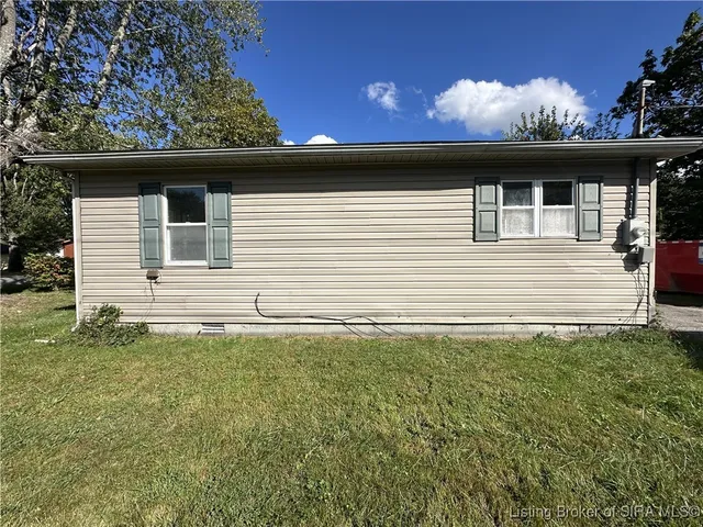 $165,000 | 491 West Cross Street, Austin, IN 47102