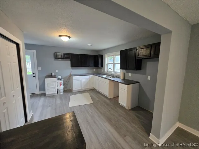 $165,000 | 491 West Cross Street, Austin, IN 47102