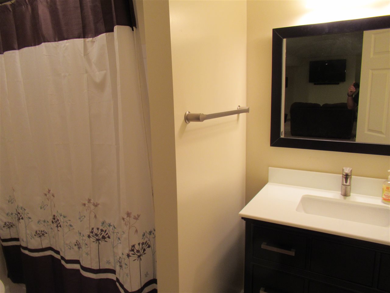 6344 Turner Road Flushing, MI 48433 - Photo 25 of 68 50019663-24.JPG