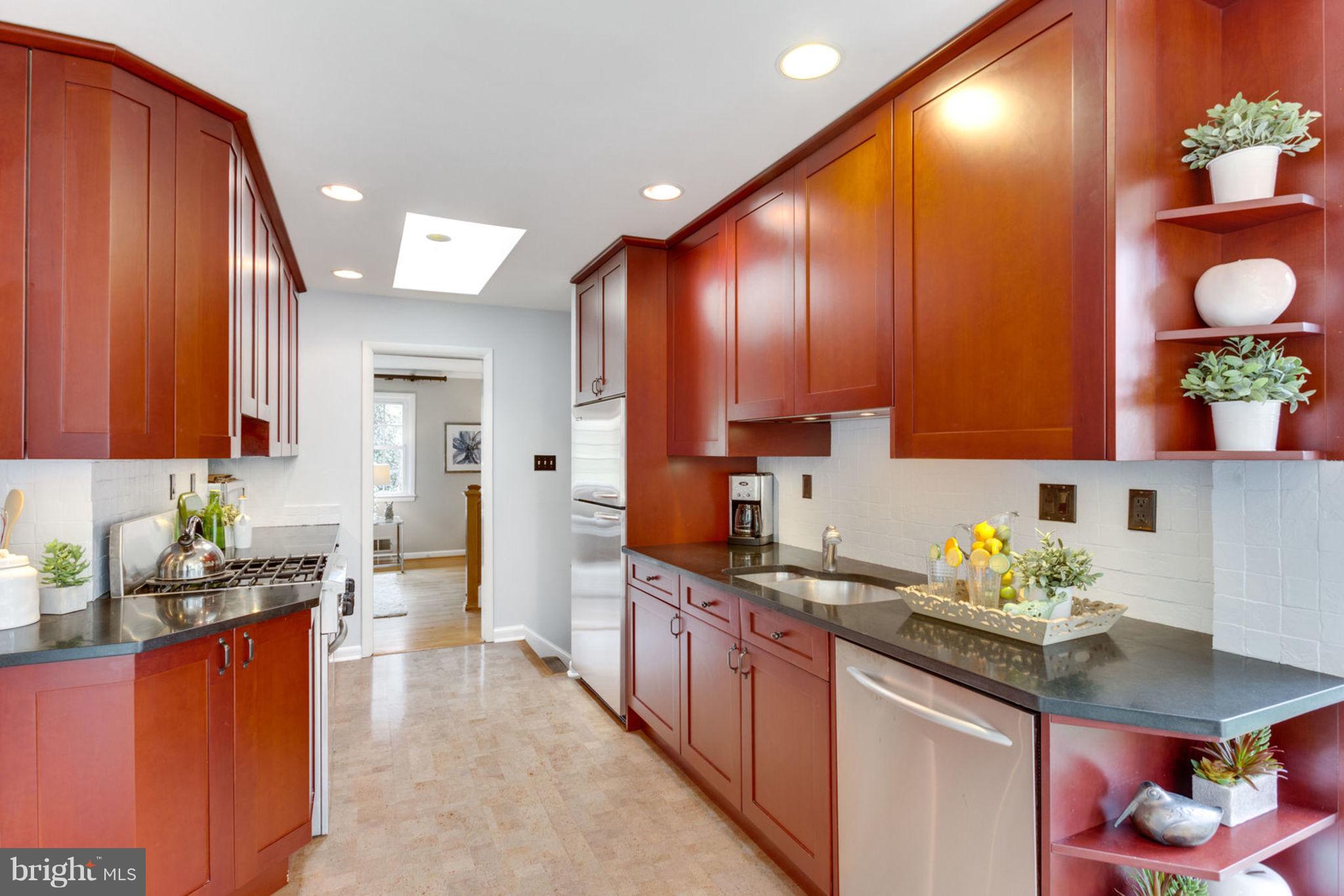 6830 Churchill Road McLean, VA 22101 - Photo 10 of 46 Gallery Image 10