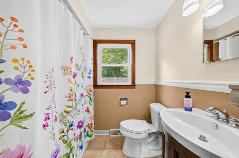 $599,900 | 1761 Washington Street, East Bridgewater, MA 02333