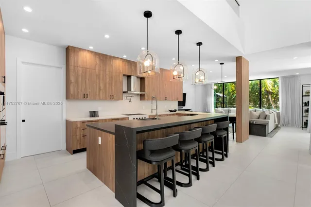 $7,000,000 | 13180 Old Cutler Road, Pinecrest, FL 33156