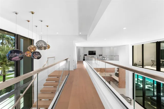 $7,000,000 | 13180 Old Cutler Road, Pinecrest, FL 33156