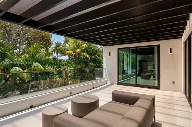 $7,000,000 | 13180 Old Cutler Road, Pinecrest, FL 33156