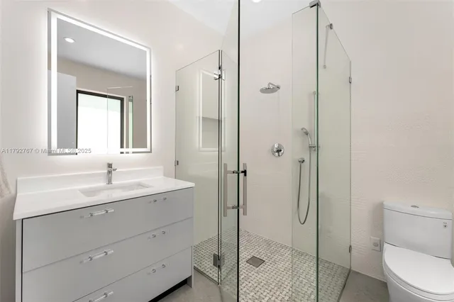 $7,000,000 | 13180 Old Cutler Road, Pinecrest, FL 33156