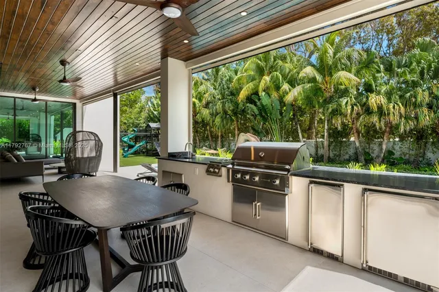 $7,000,000 | 13180 Old Cutler Road, Pinecrest, FL 33156