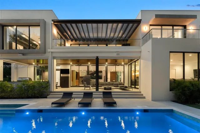 $7,000,000 | 13180 Old Cutler Road, Pinecrest, FL 33156