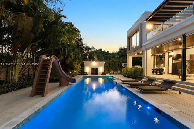 $7,000,000 | 13180 Old Cutler Road, Pinecrest, FL 33156