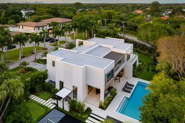 $7,000,000 | 13180 Old Cutler Road, Pinecrest, FL 33156