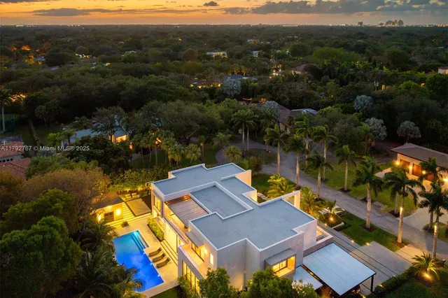 $7,000,000 | 13180 Old Cutler Road, Pinecrest, FL 33156