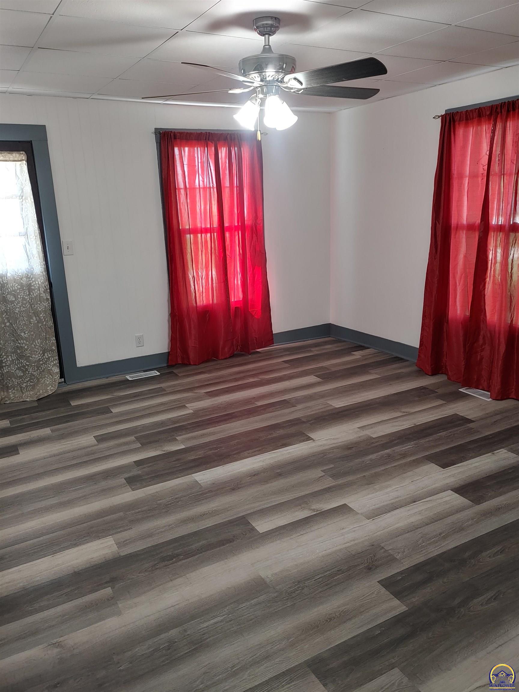 1403 Frazier Street Valley Falls, KS 66088 - Photo 16 of 20