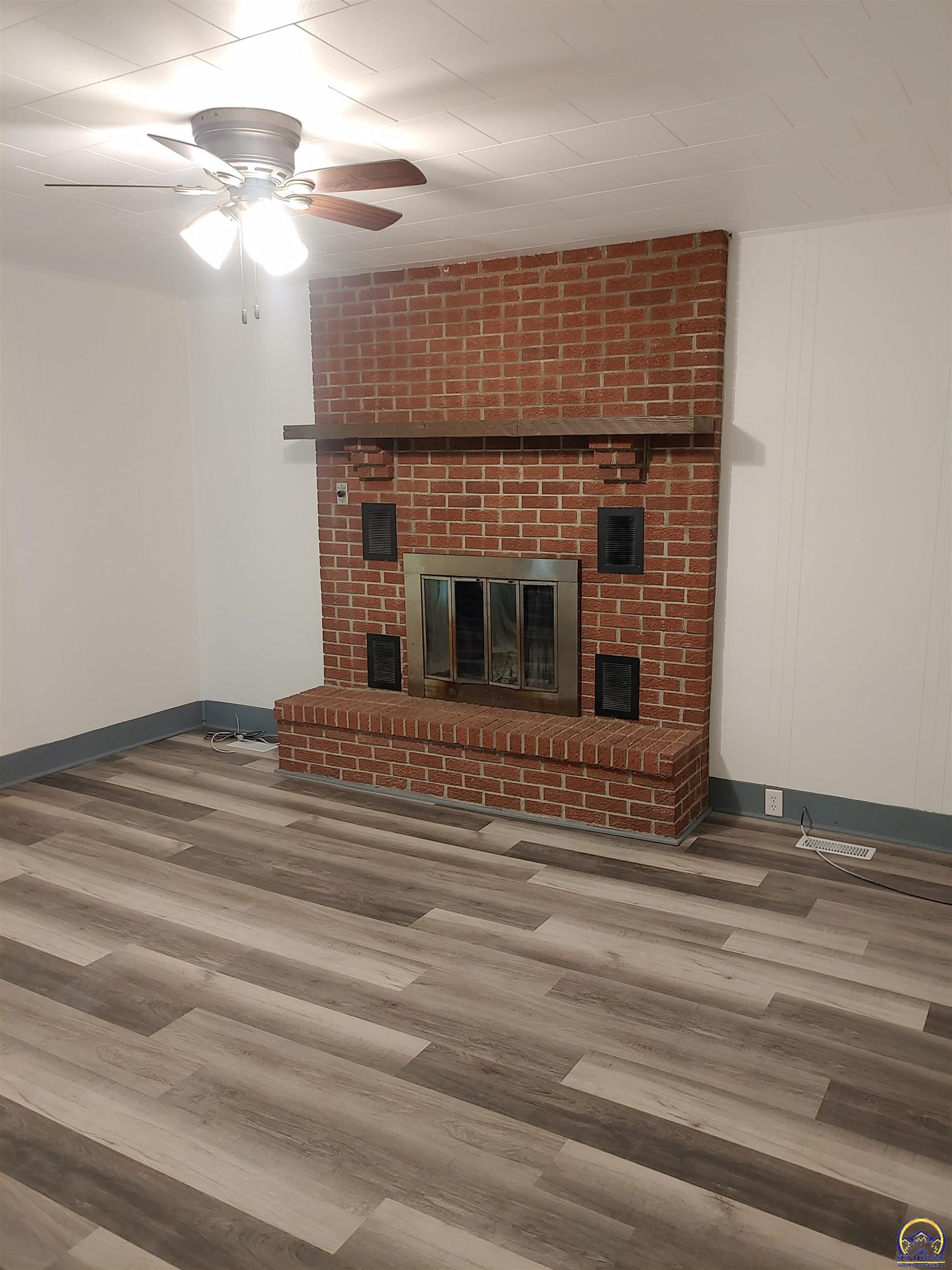 1403 Frazier Street Valley Falls, KS 66088 - Photo 18 of 20