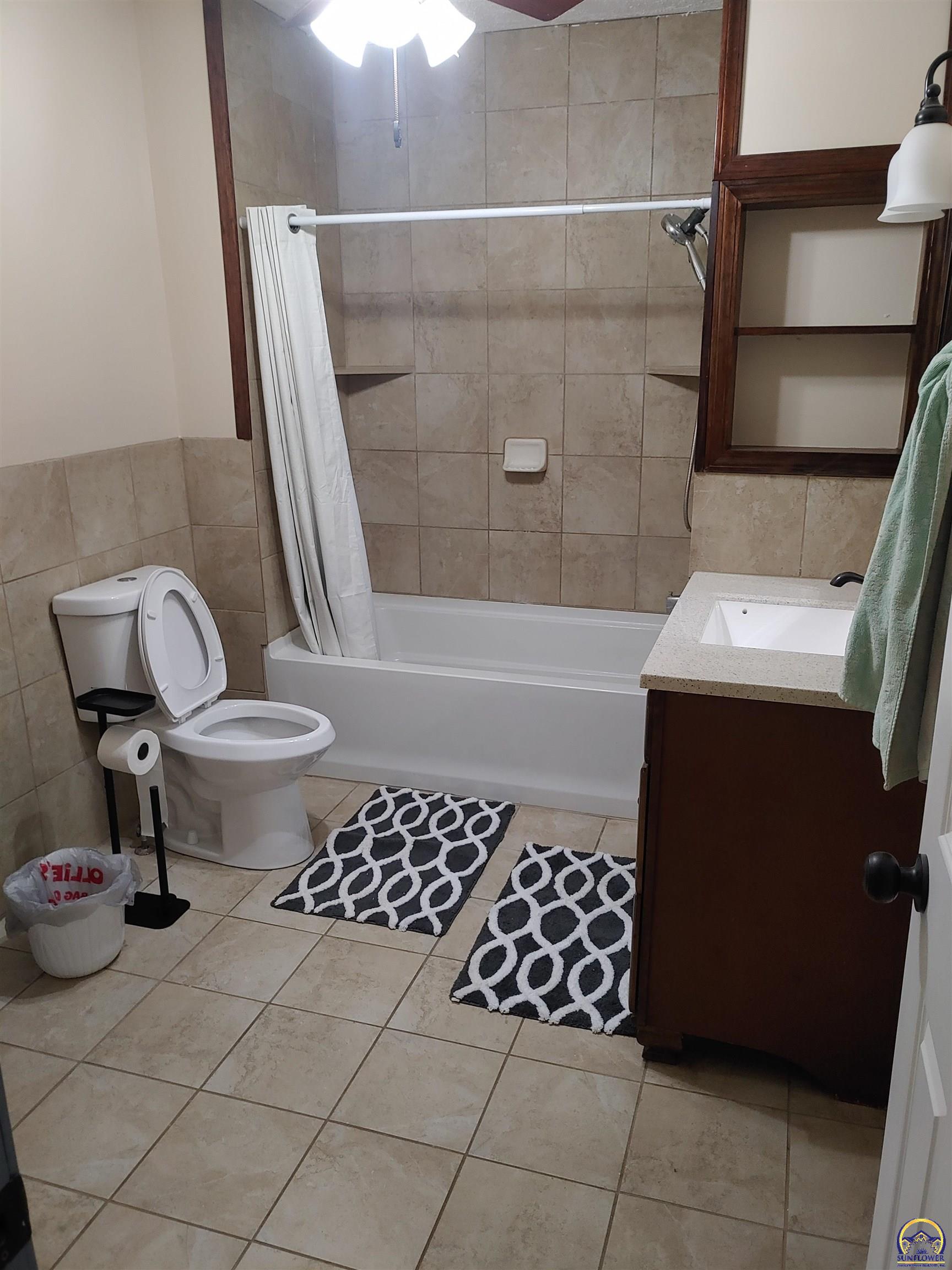 1403 Frazier Street Valley Falls, KS 66088 - Photo 8 of 20