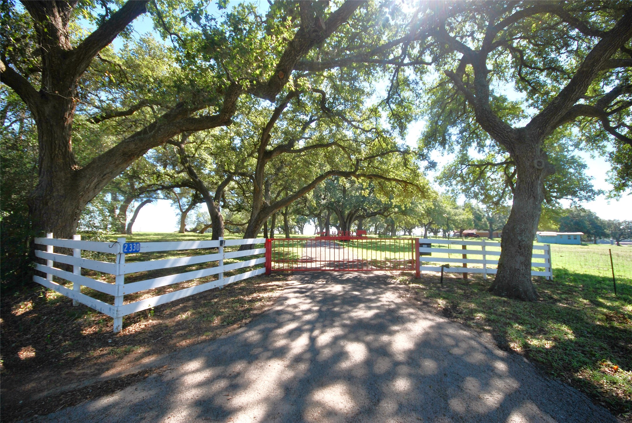 2330 Baca Loop Flatonia, TX 78941 - Photo 1 of 1 Gallery Image 1