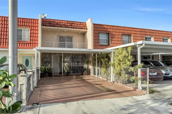 $445,000 | 805 West 79th Place, Hialeah, FL 33014