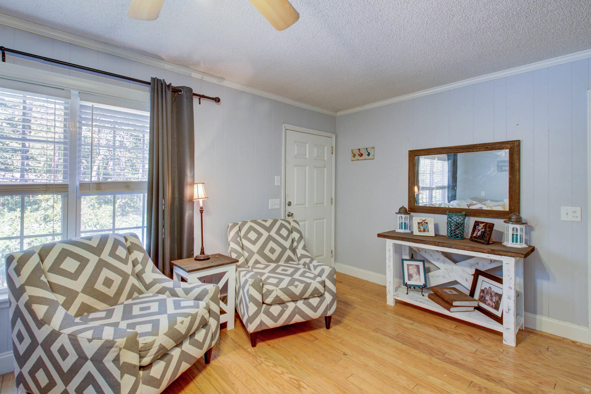 409 Boonehill Road Summerville, SC 29483 - Photo 18 of 25 409Boonehill-CalSiglerPhotography (9)