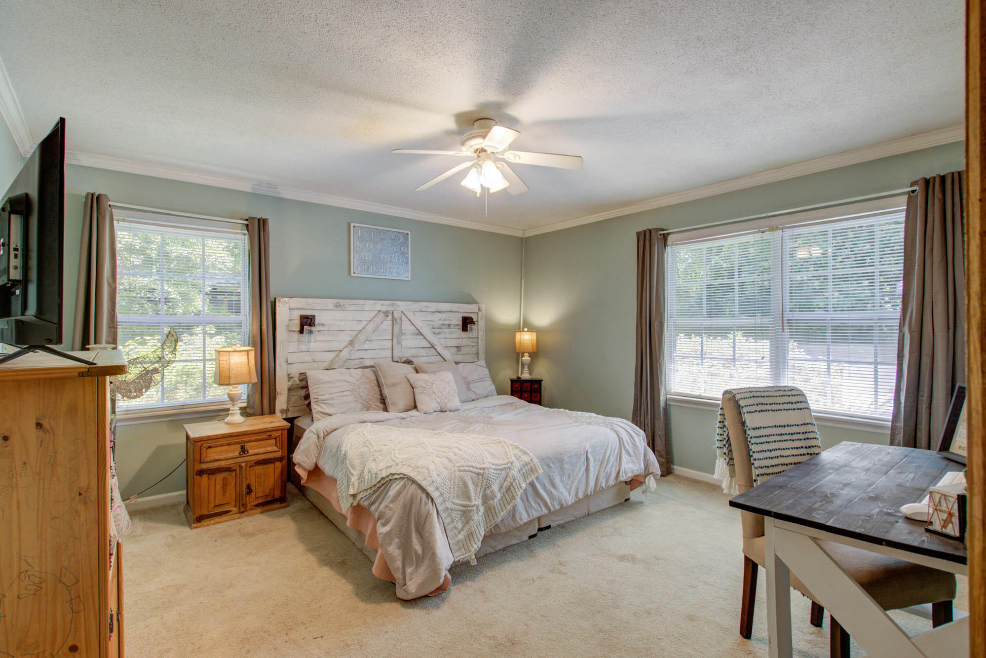 409 Boonehill Road Summerville, SC 29483 - Photo 3 of 25 409Boonehill-CalSiglerPhotography (17)