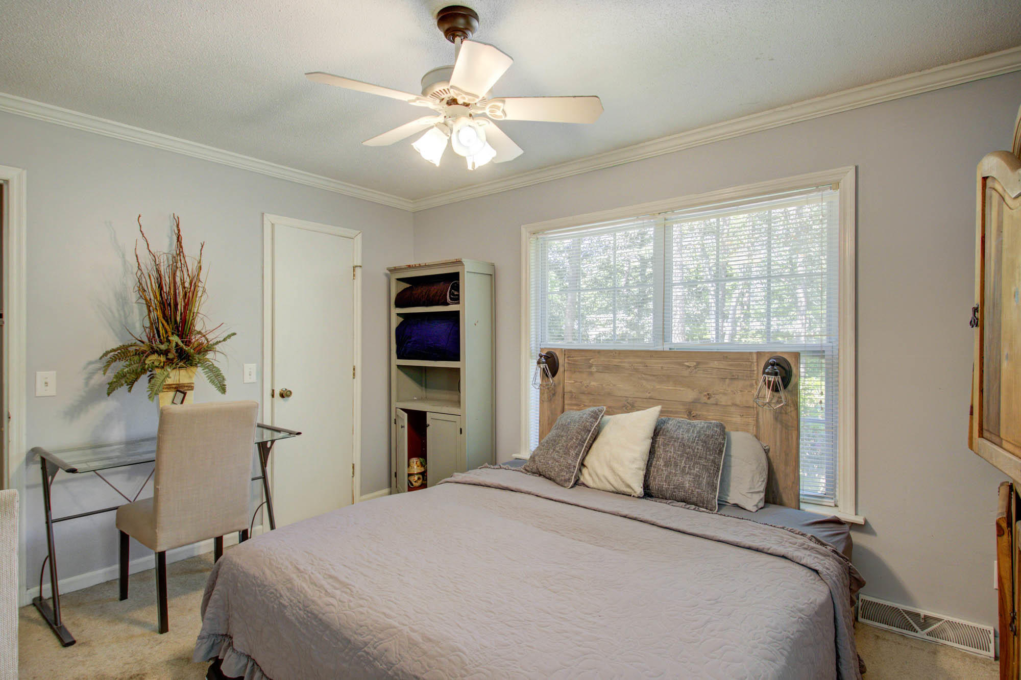 409 Boonehill Road Summerville, SC 29483 - Photo 5 of 25 409Boonehill-CalSiglerPhotography (21)