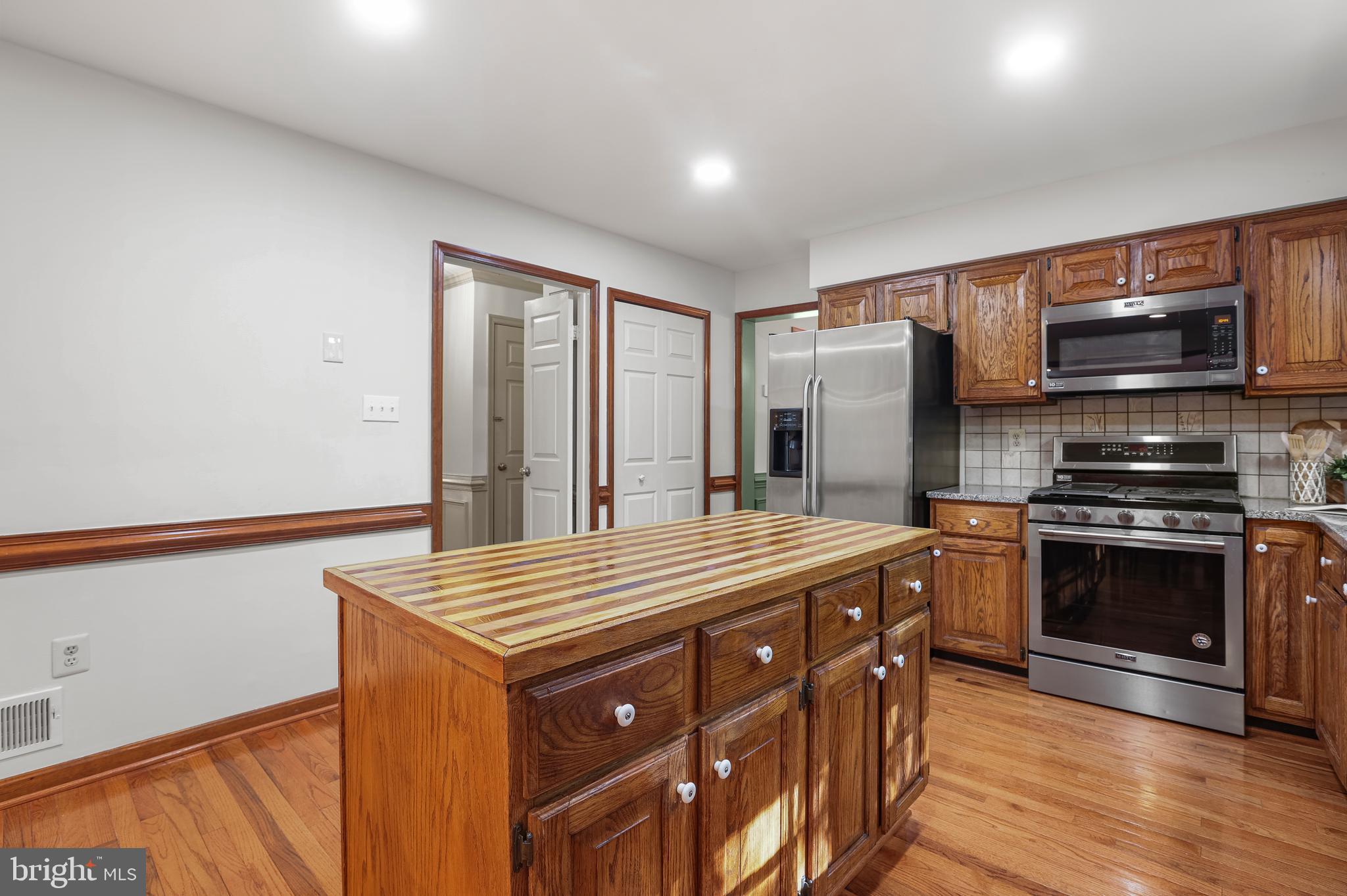 13423 Rippling Brook Drive Silver Spring, MD 20906 - Photo 15 of 58