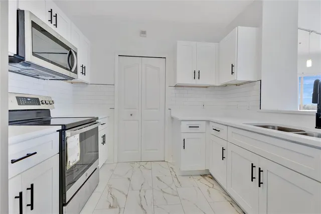 $2,000 | 1440 Lake Shadow Circle, Unit 8302, Maitland, FL 32751