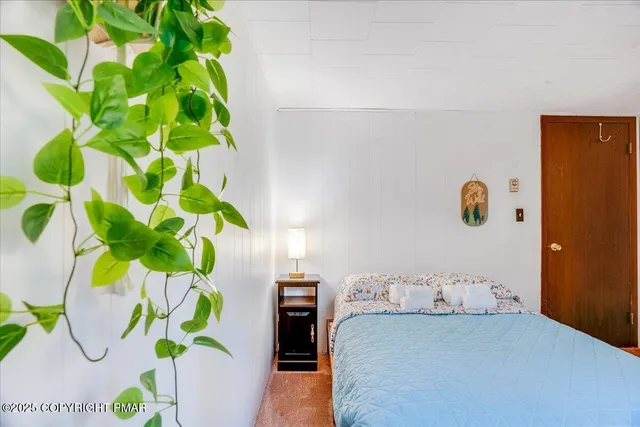 $1,850 | 158 Choctaw Drive, Pocono Lake, PA 18347