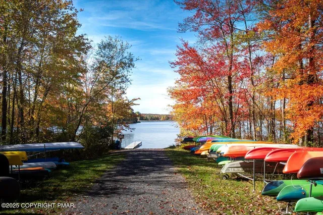 $1,850 | 158 Choctaw Drive, Pocono Lake, PA 18347