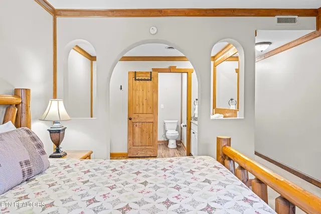 $297,500 | 206 Forrest Loop Way, Unit 15, Gatlinburg, TN 37738