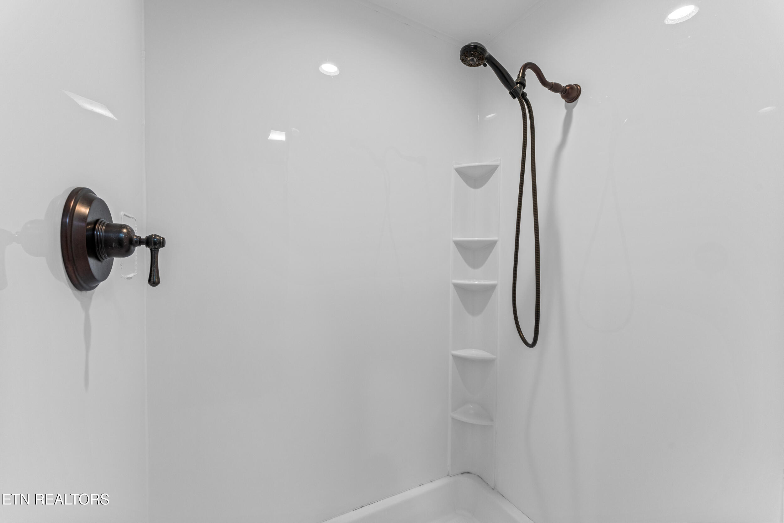 206 Forrest Loop Way, Unit 15 Gatlinburg, TN 37738 - Photo 24 of 36 206 forrest loop way_15-24