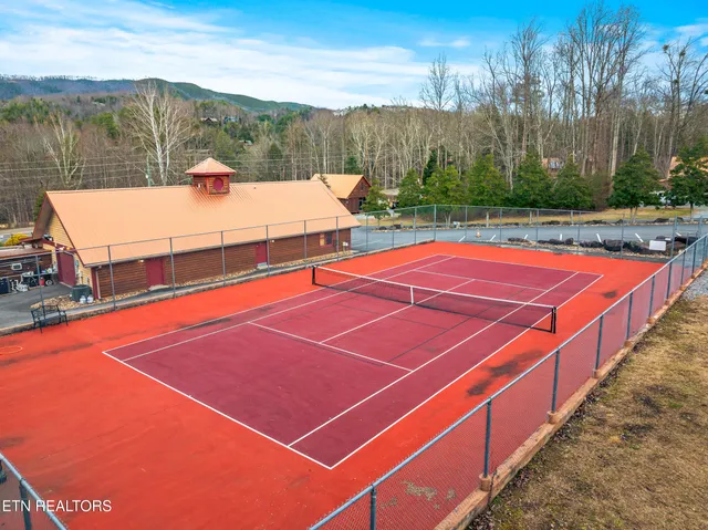 $297,500 | 206 Forrest Loop Way, Unit 15, Gatlinburg, TN 37738