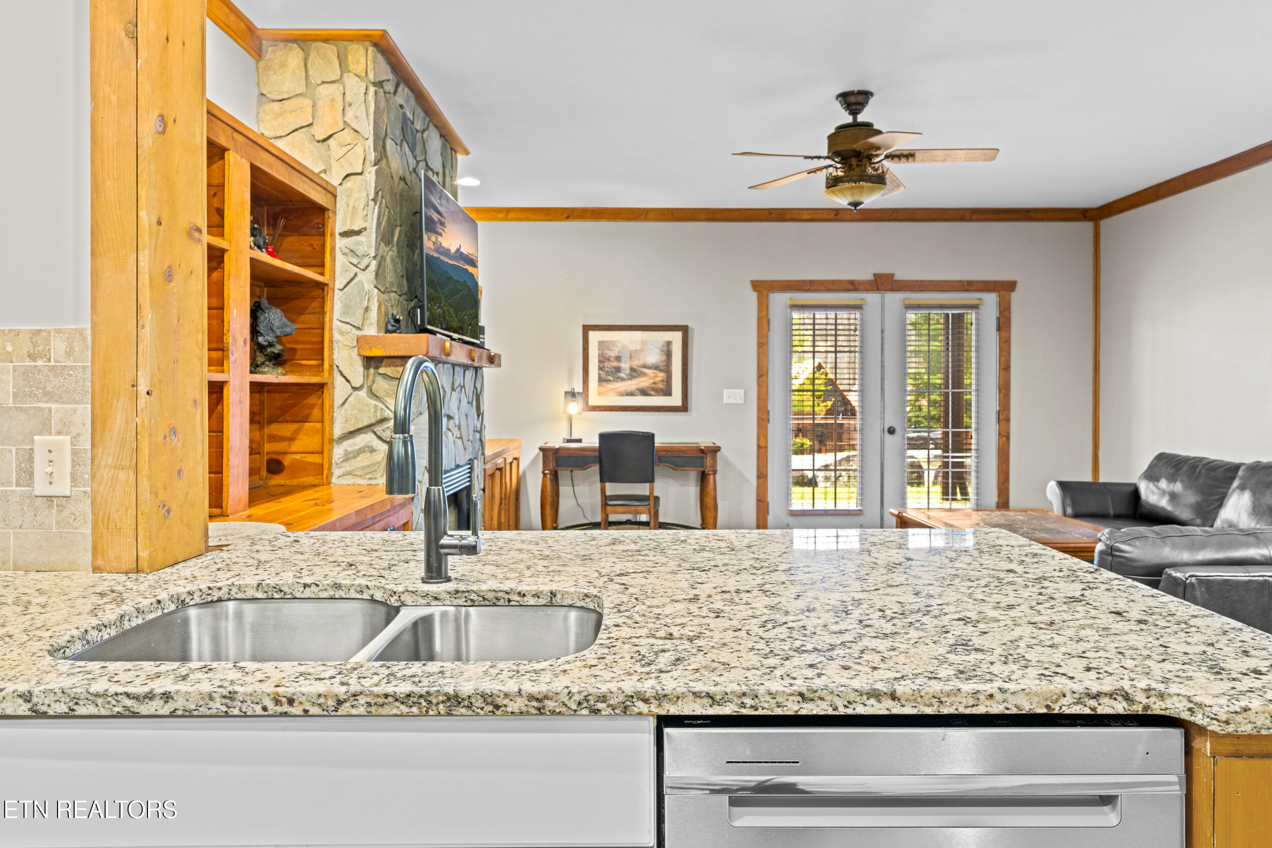 206 Forrest Loop Way, Unit 15 Gatlinburg, TN 37738 - Photo 7 of 36 206 forrest loop way_15-7