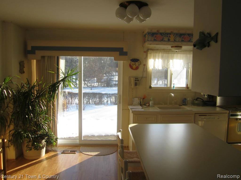 6934 Dublin Fair Road Troy, MI 48098 - Photo 14 of 34 IMG_1136.jpg