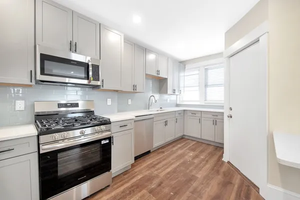 $3,995 | 105 School Street, Unit 3, Boston, MA 02119