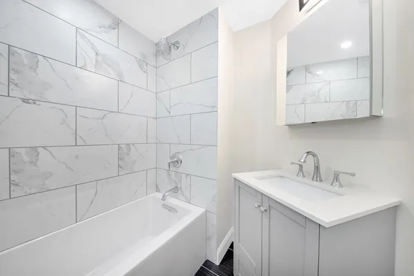 $3,995 | 105 School Street, Unit 3, Boston, MA 02119