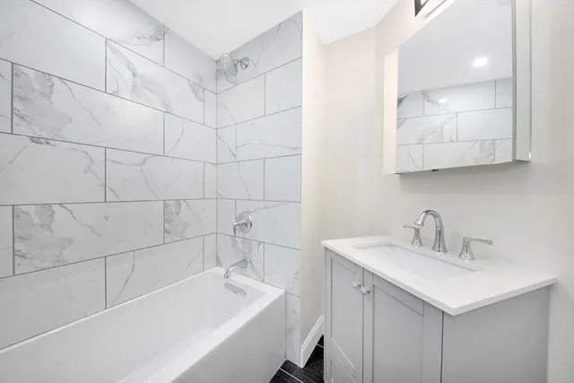 $4,175 | 105 School Street, Unit 3, Boston, MA 02119