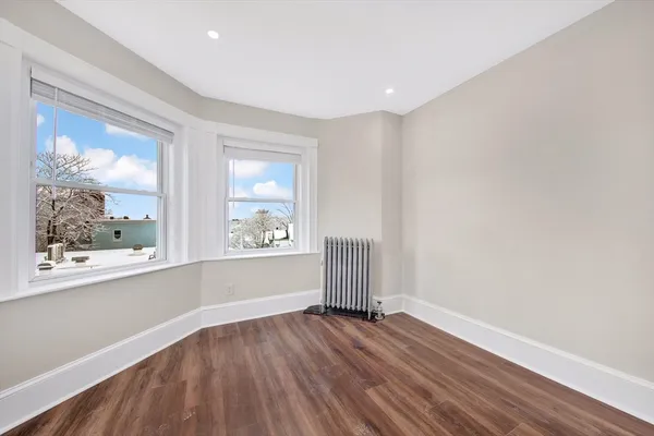 $3,995 | 105 School Street, Unit 3, Boston, MA 02119