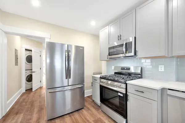 $3,995 | 105 School Street, Unit 3, Boston, MA 02119