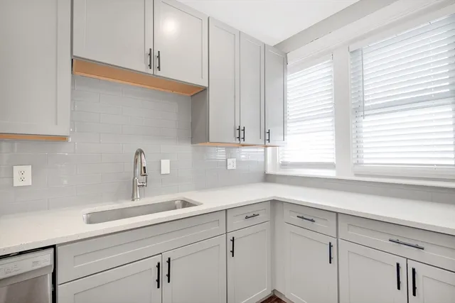 $4,175 | 105 School Street, Unit 3, Boston, MA 02119