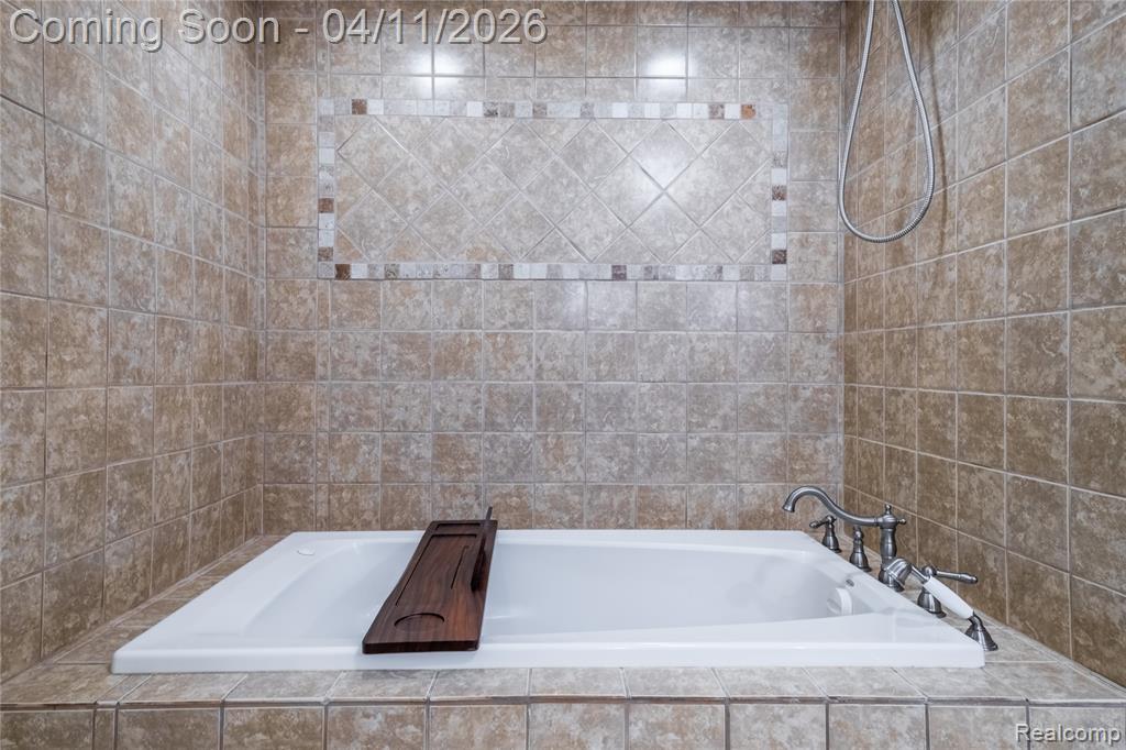 6072 Fish Lake Road North Branch, MI 48461 - Photo 17 of 28 Gallery Image 17