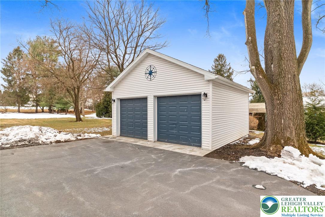 4303 Newburg Road Bethlehem, PA 18020 - Photo 54 of 63