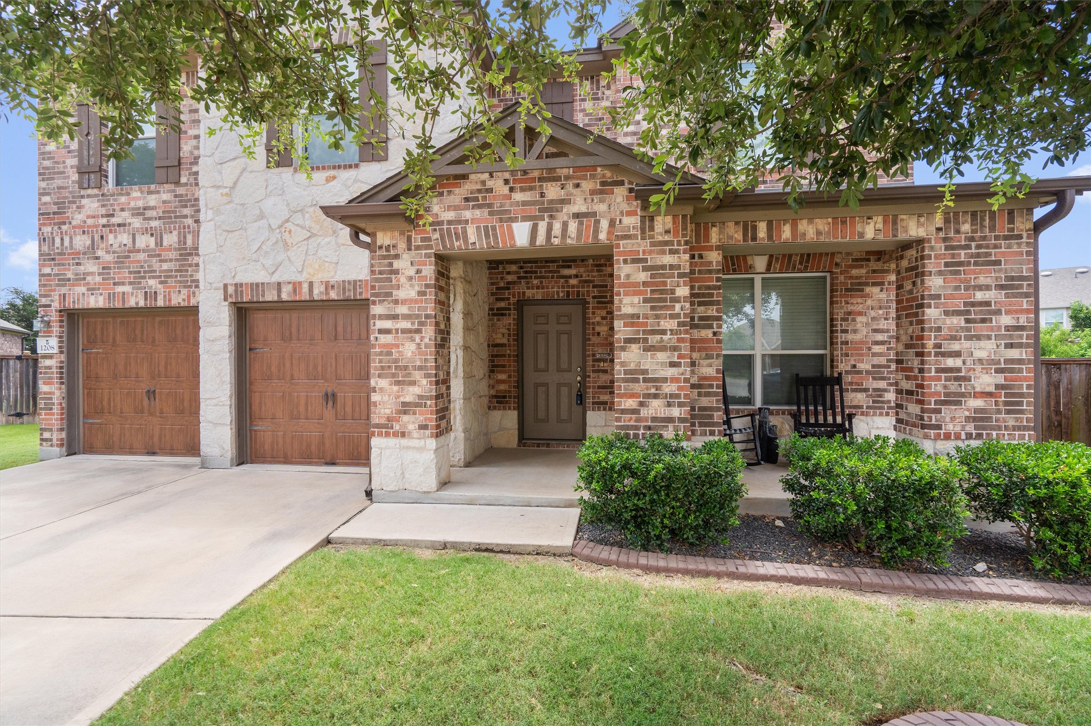1208 Ravenside Cove Leander, TX 78641 - Photo 3 of 39