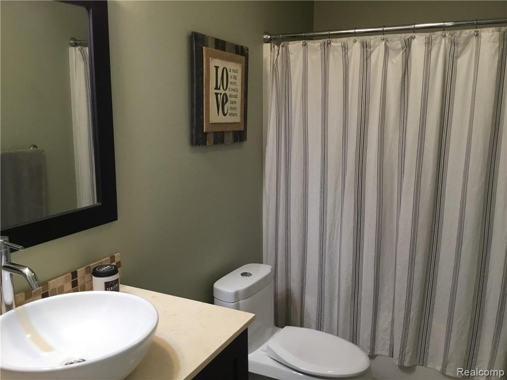 2531 West Coon Lake Road Howell, MI 48843 - Photo 14 of 31 EFAE42D3-0D7E-4939-8E1D-E50999A728C1.jpeg