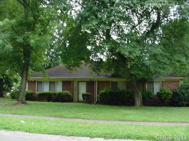 7510 Riding Trail Road Charlotte, NC 28212 - Photo 2 of 16