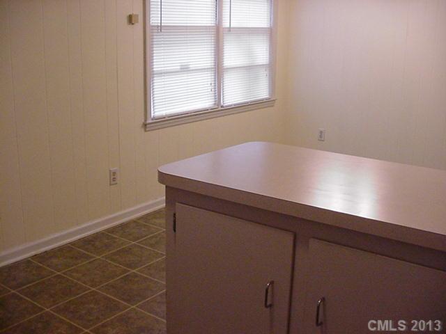 7510 Riding Trail Road Charlotte, NC 28212 - Photo 12 of 16