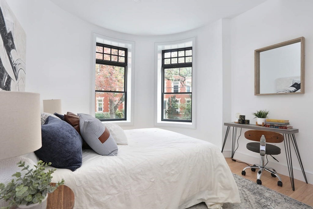 1 Strathmore Road, Unit 2 Brookline, MA 02445 - Photo 8 of 12